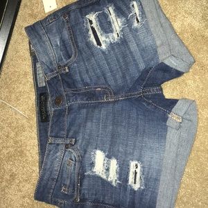 Aeropostale midi ripped shorts